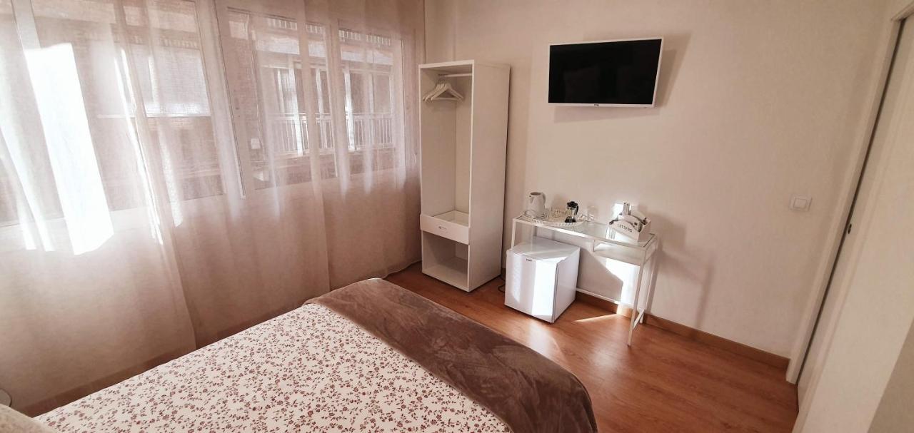 Fan Rooms Galvez Малага Экстерьер фото